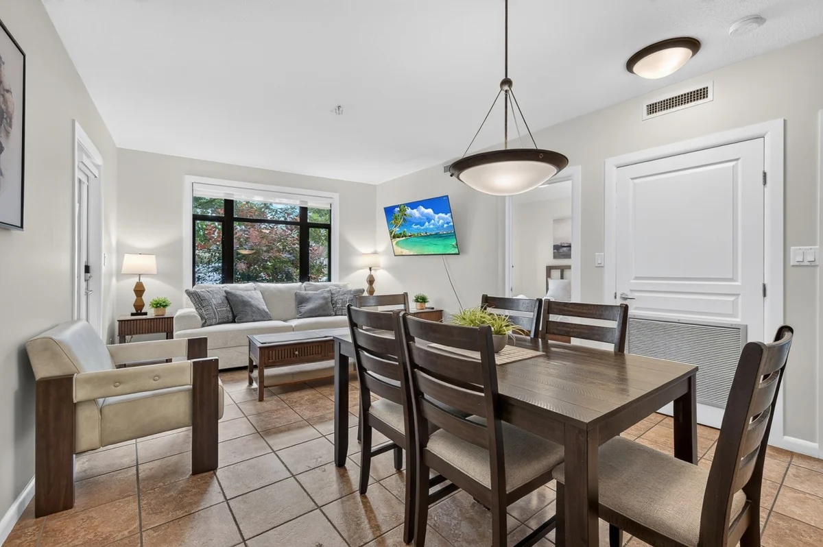 Home in Kelowna property photo 3