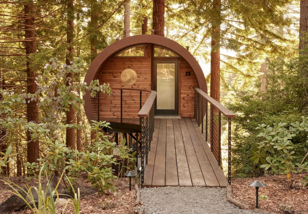 Home in Occidental property photo 2