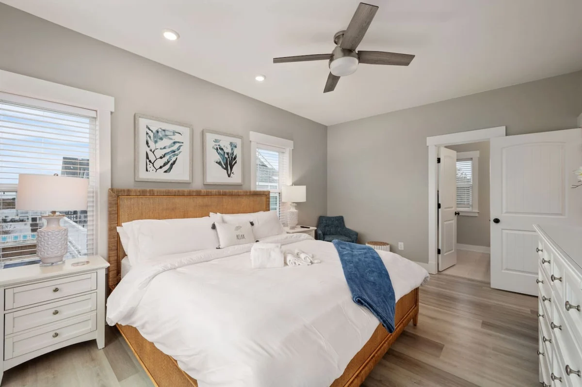 Bedroom 3 image 1