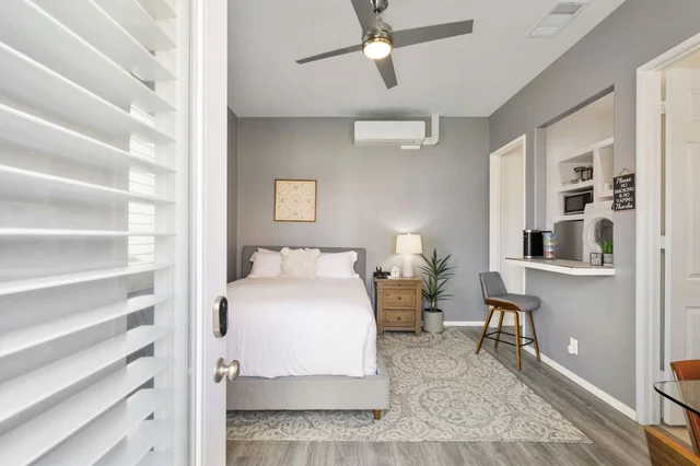 Bedroom 1 image 1
