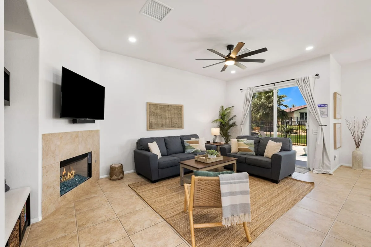 Home in Indio property photo 2
