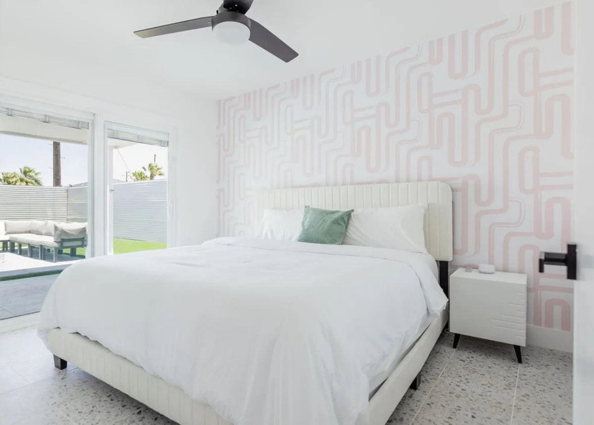 Bedroom 1 image 1