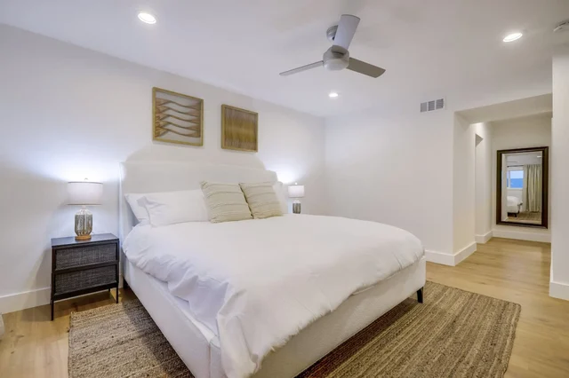 Bedroom 3 image 1