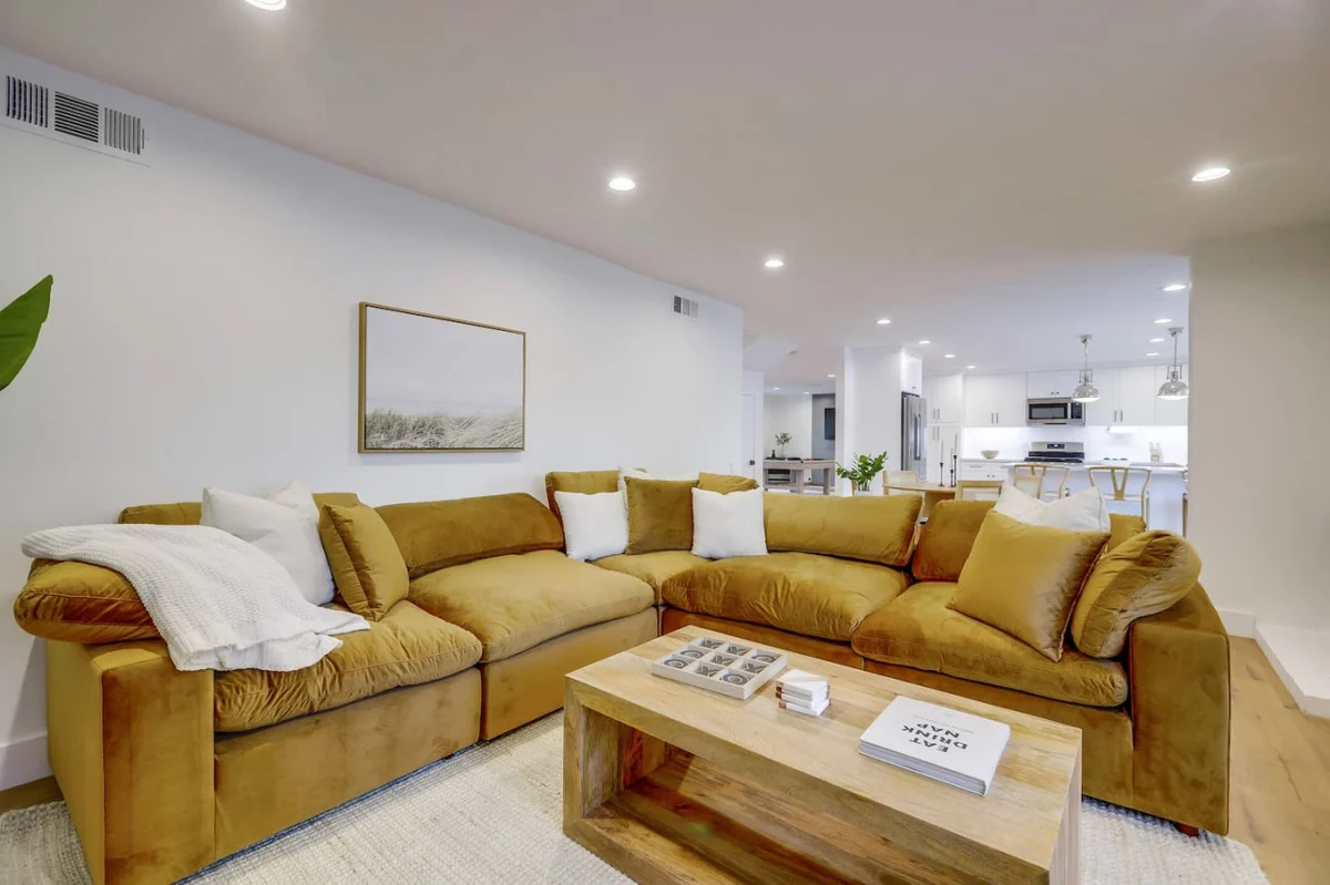 Home in Mission Viejo property photo 4