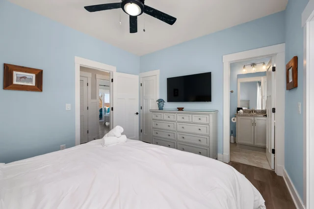 Bedroom 3 image 1