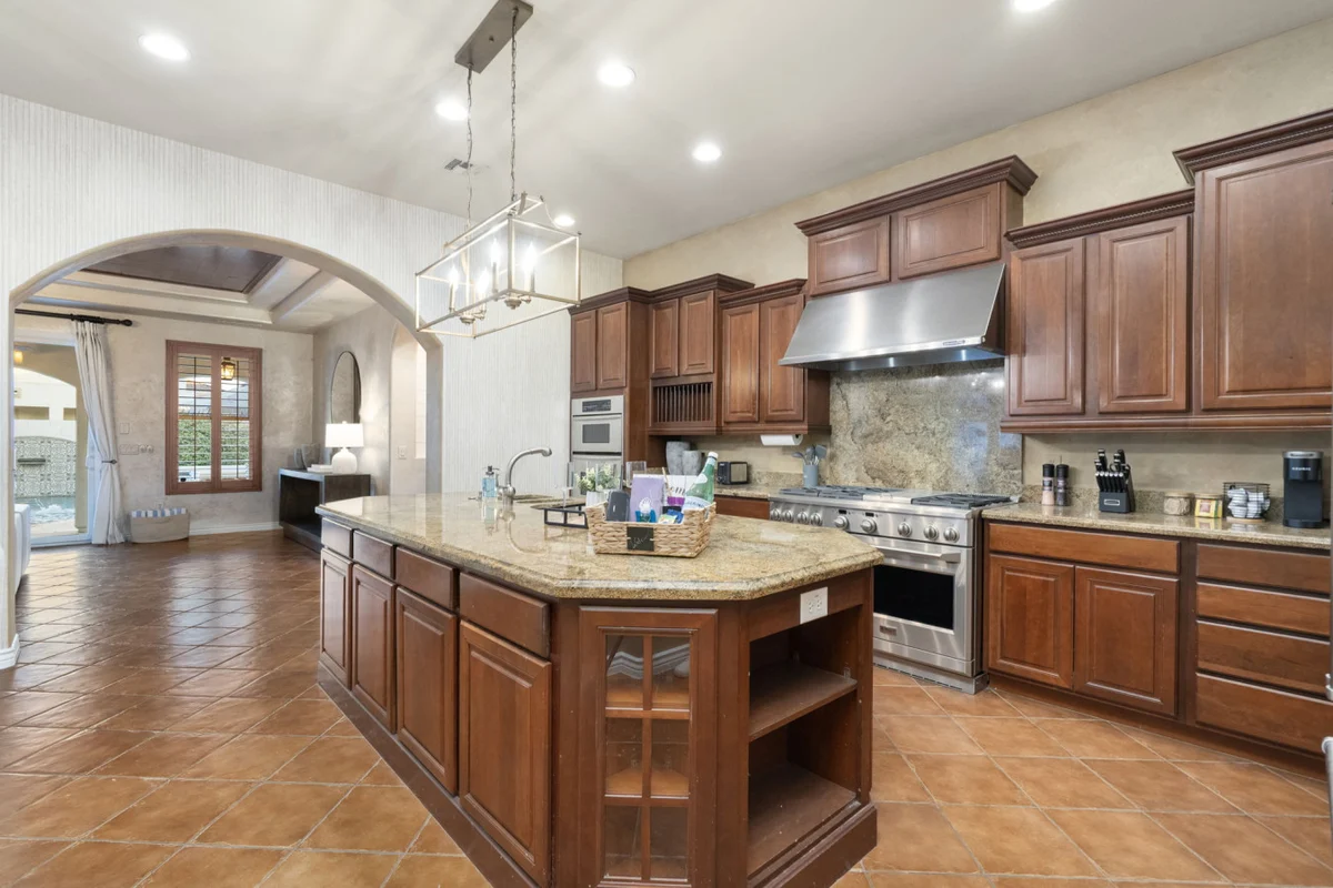 Home in Chandler property photo 5