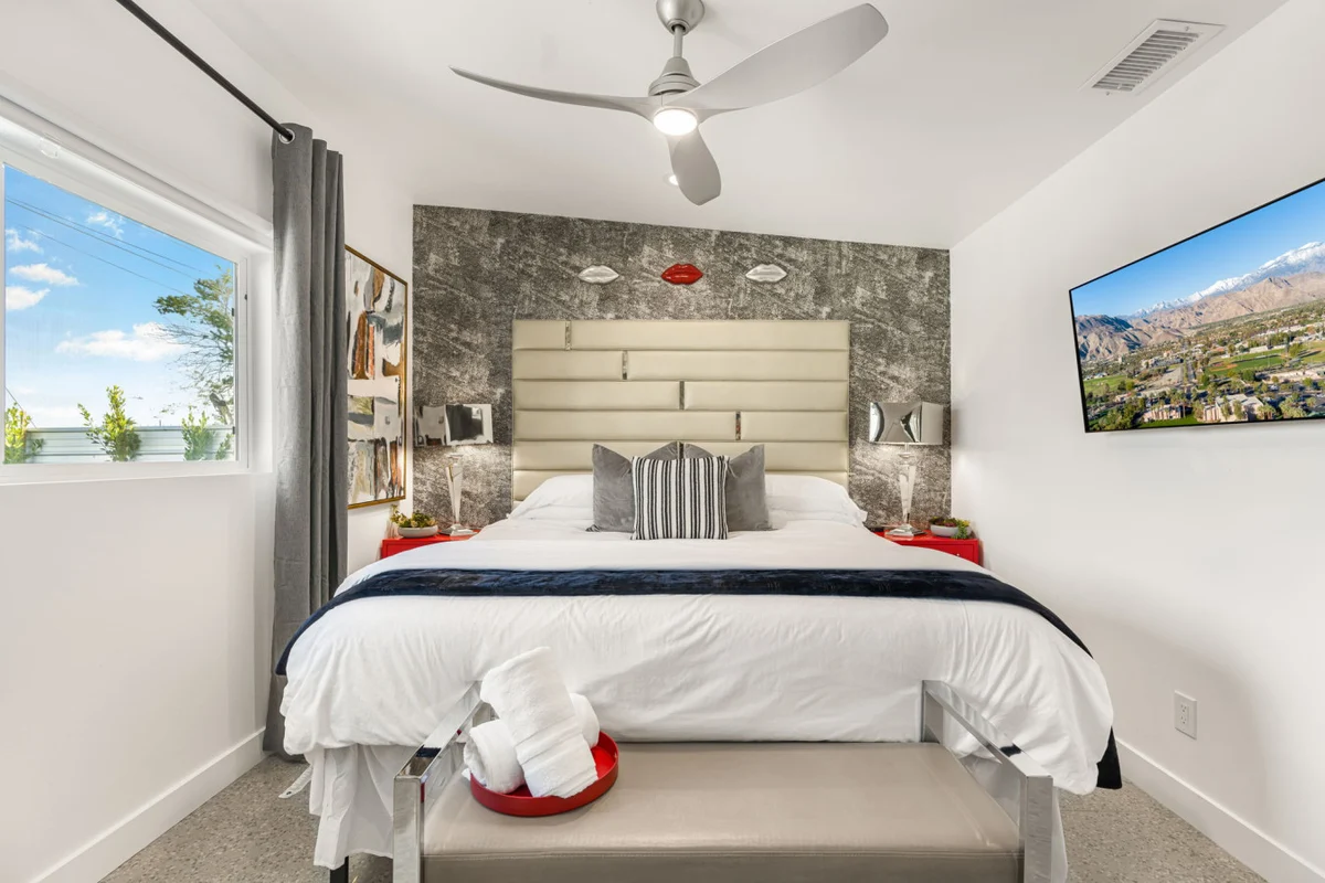 Bedroom 1 image 1