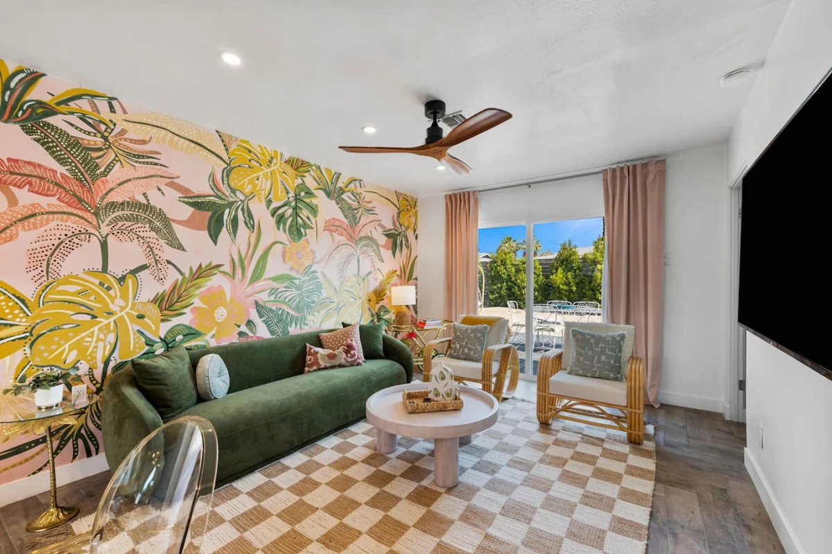 Home in Palm Springs property photo 2