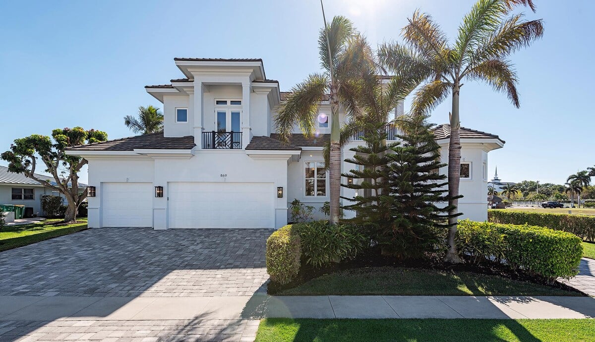 Home in Marco Island property photo 2