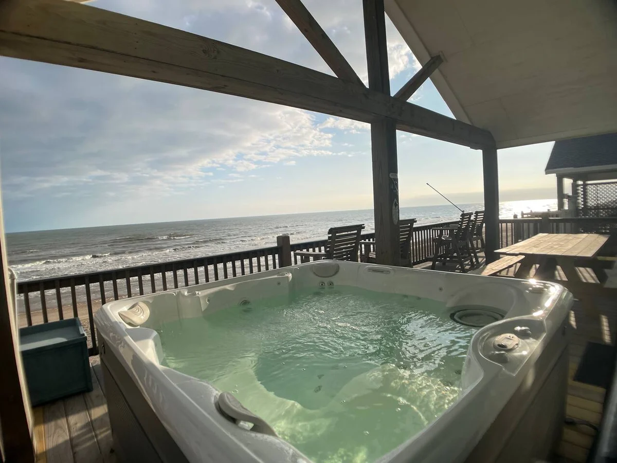 Home in Bolivar Peninsula property photo 3