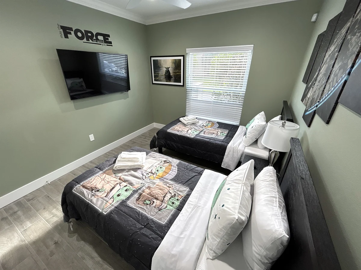 Bedroom 3 image 1