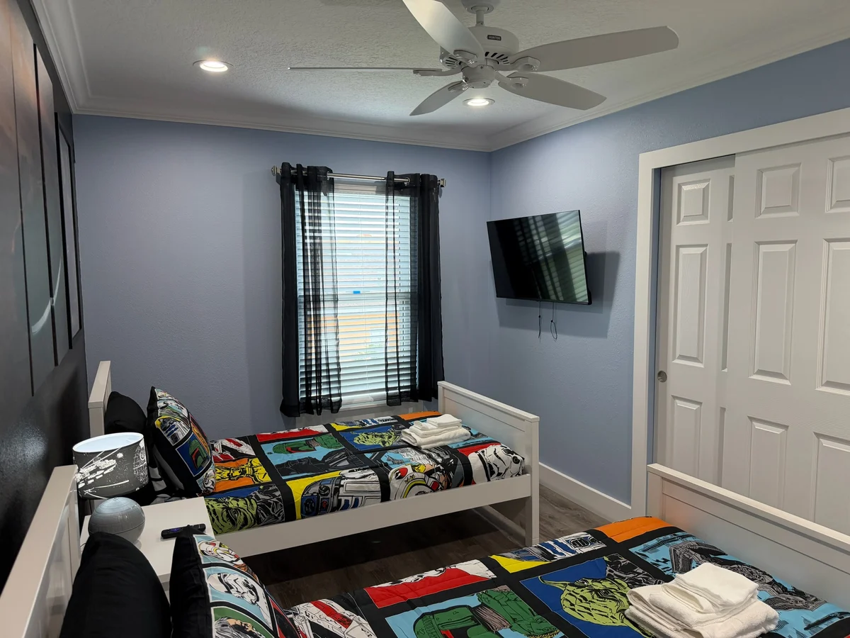 Bedroom 3 image 1