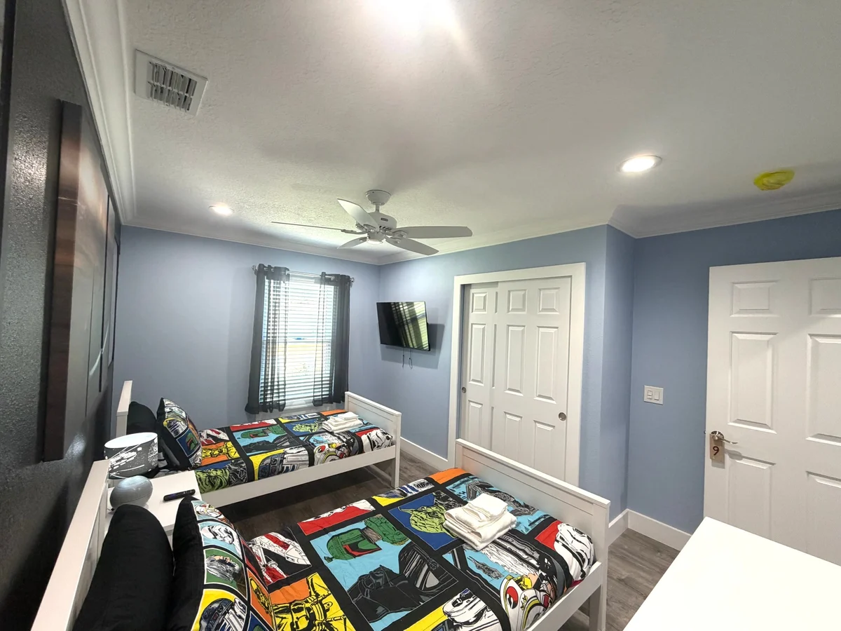 Bedroom 4 image 1
