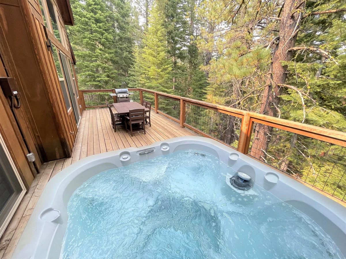 Home in Truckee property photo 2