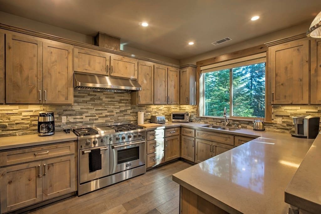Home in Truckee property photo 5