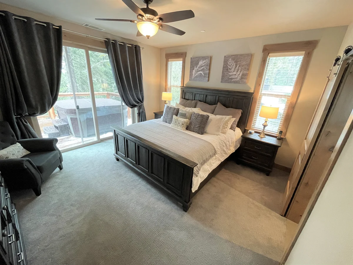 Bedroom 1 image 1