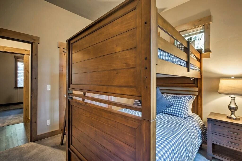 Bedroom 3 image 1