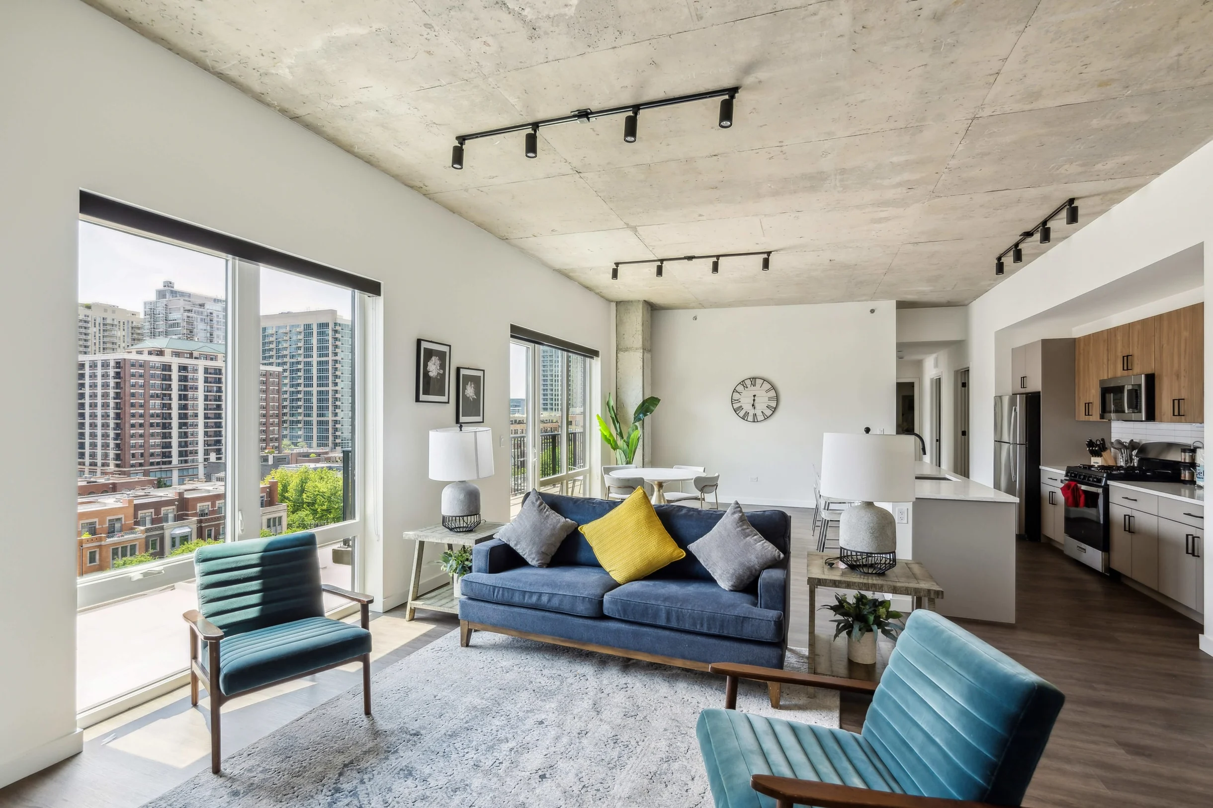 Apartment in Chicago property photo 1