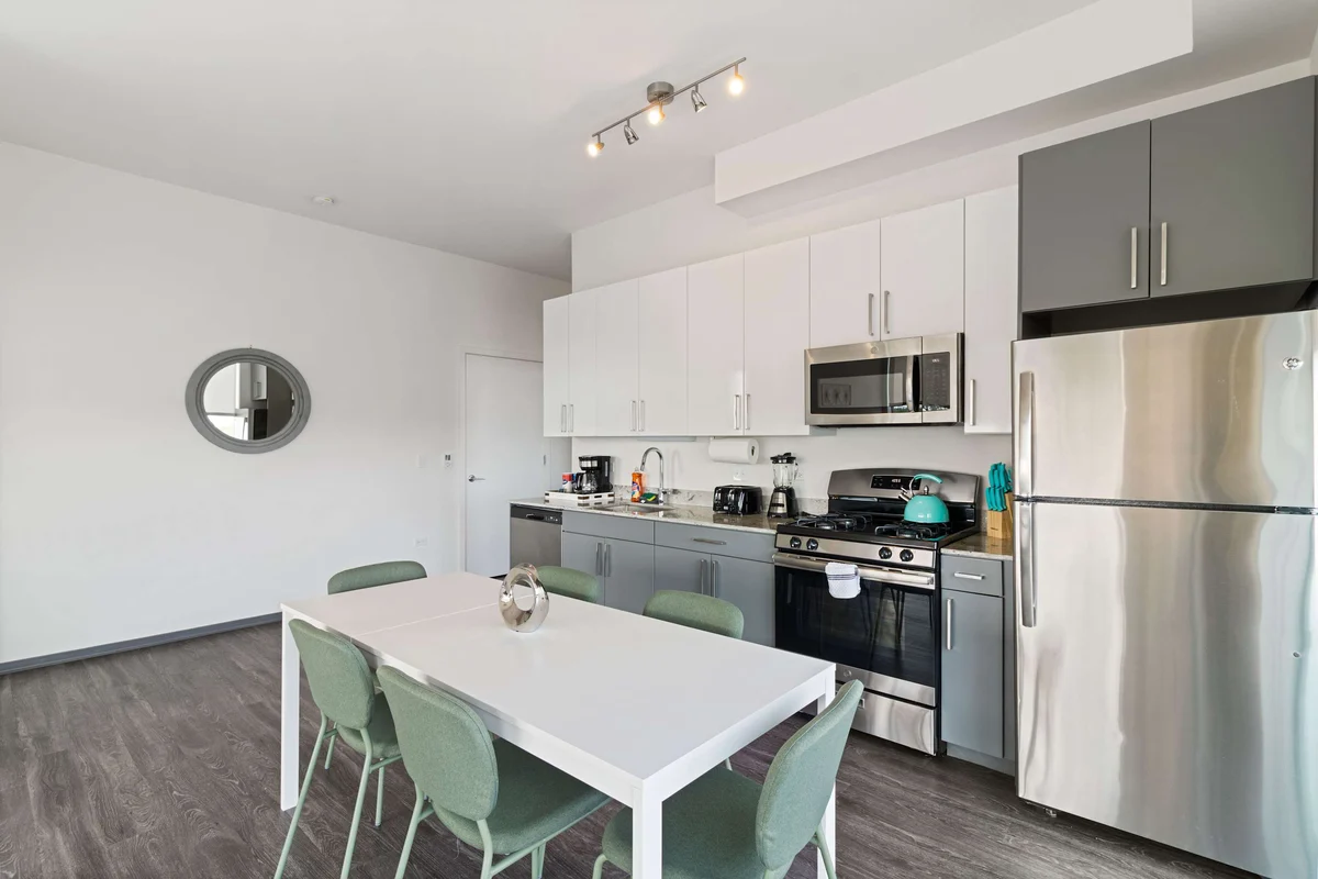 Apartment in Chicago property photo 3
