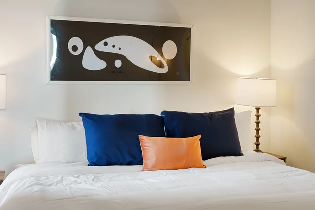 Bedroom image 1