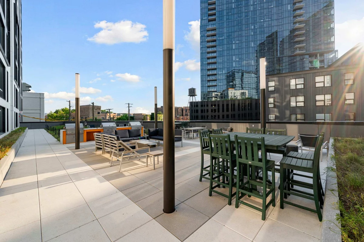 Property in Chicago property photo 23