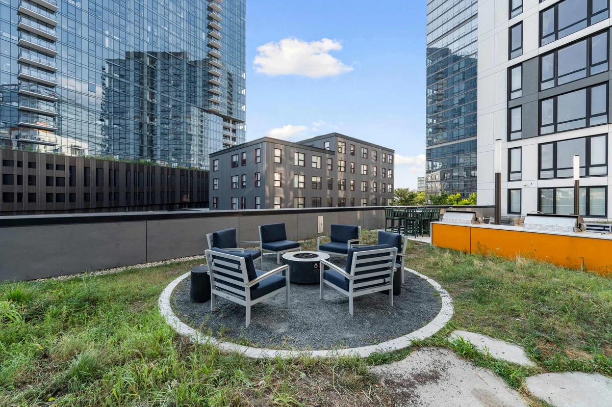 Property in Chicago property photo 24