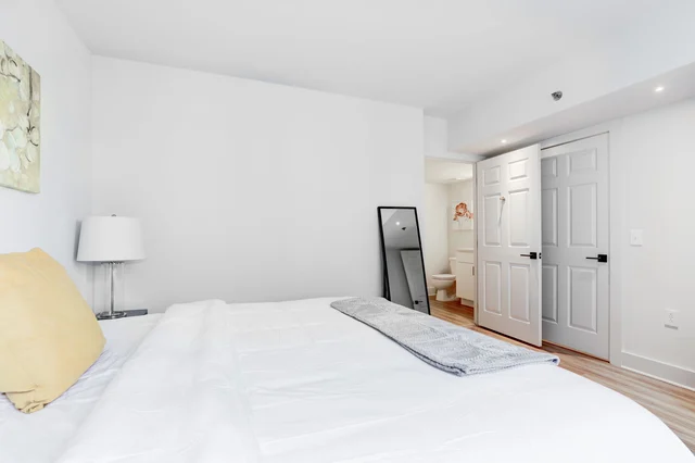 Bedroom image 1