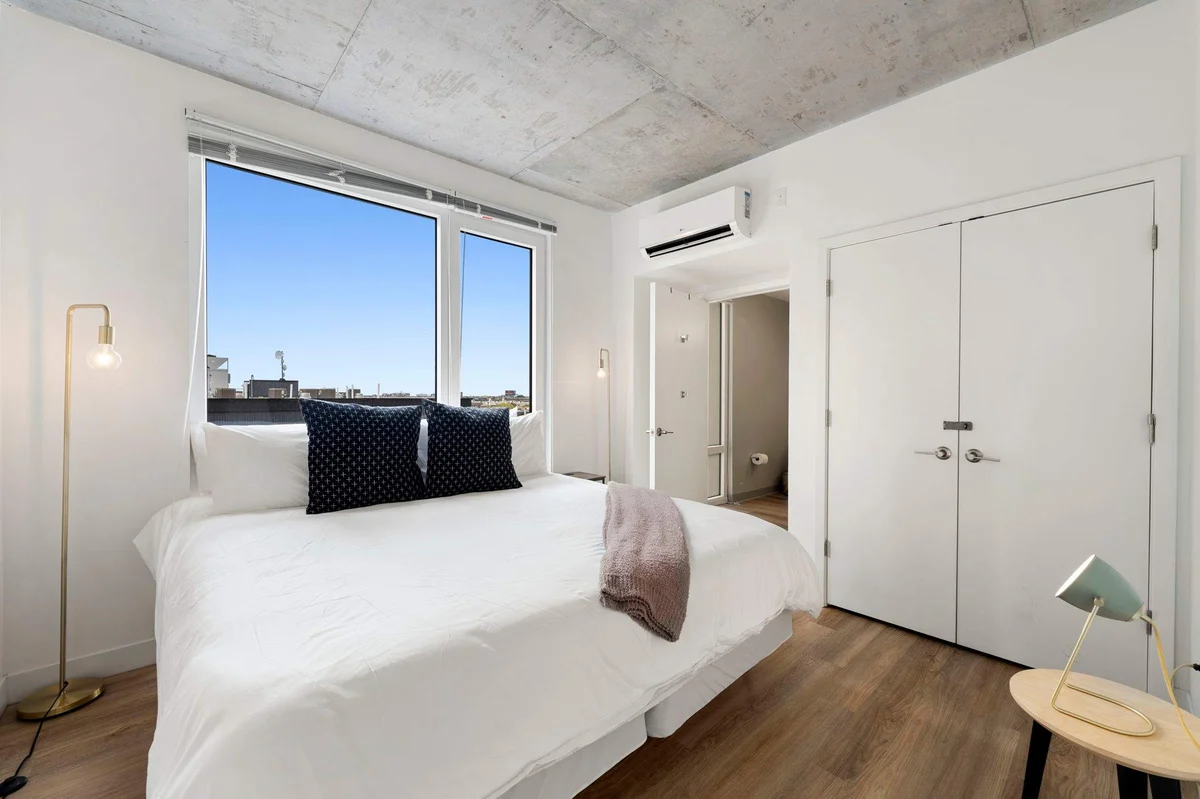 Bedroom image 1