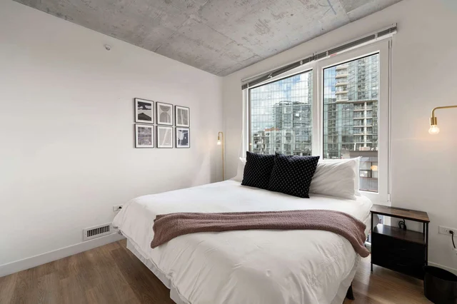 Bedroom image 1