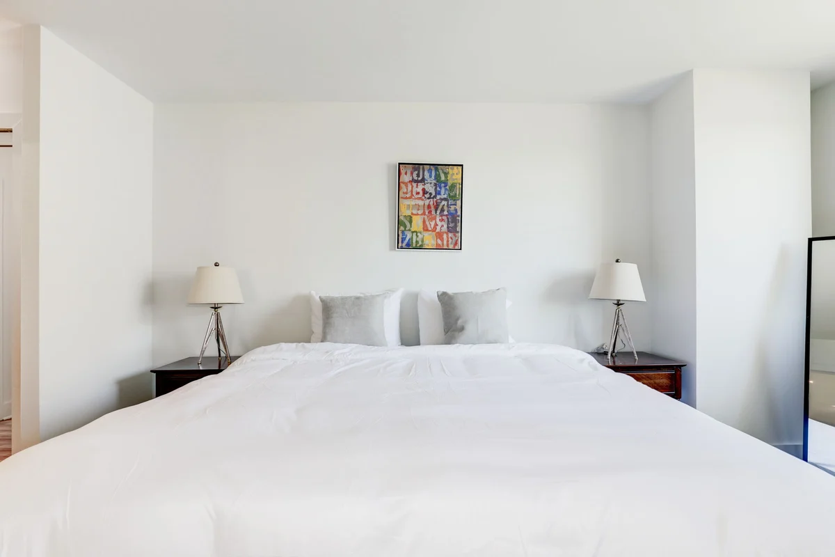 Bedroom image 1