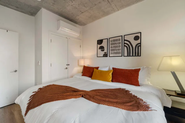 Bedroom image 1