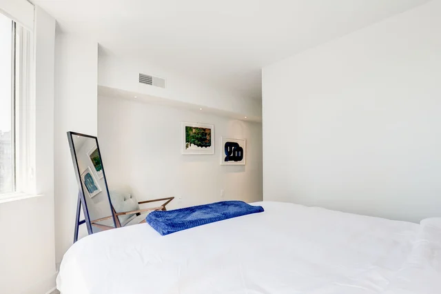 Bedroom image 1