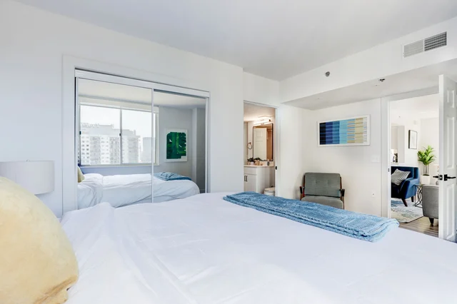 Bedroom image 1