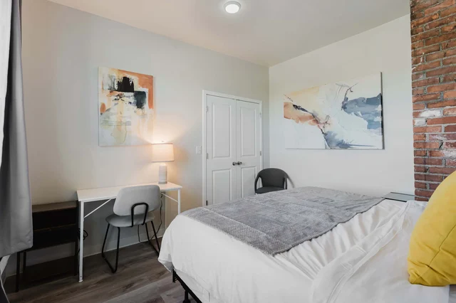 Bedroom image 1