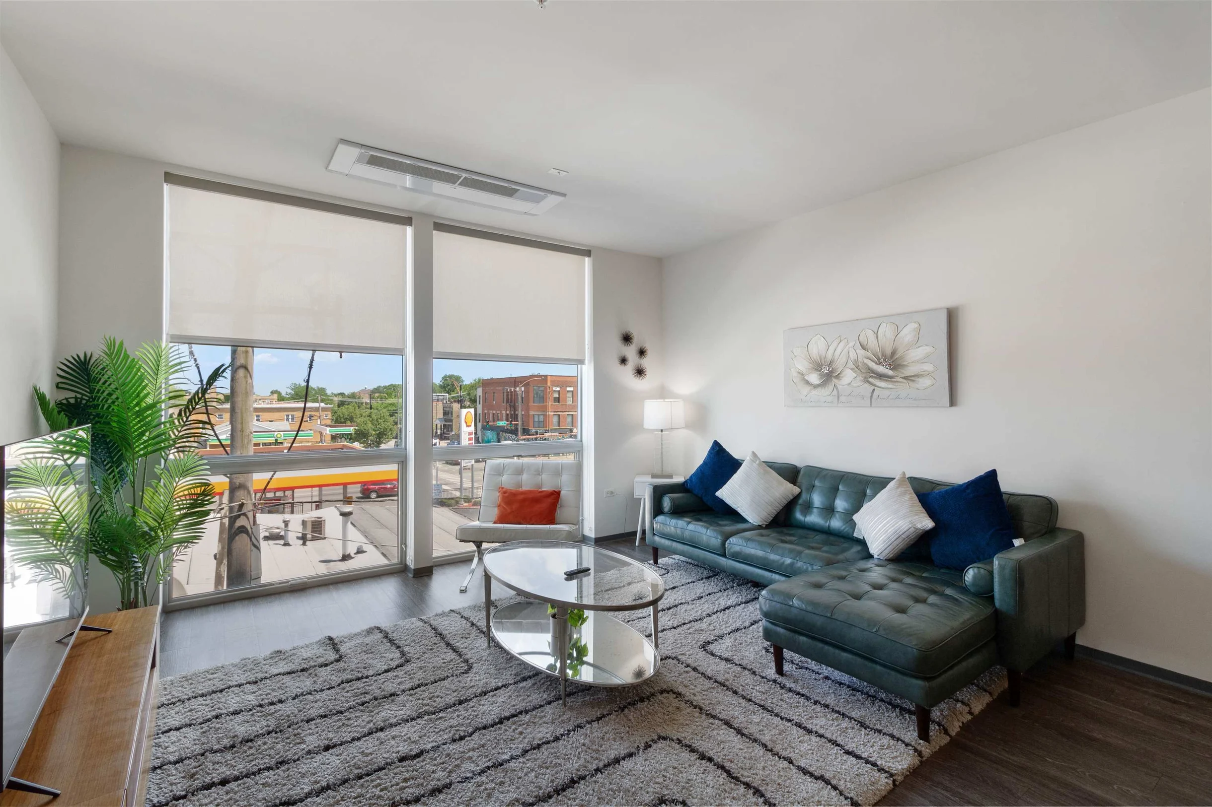 Apartment in Chicago property photo 1
