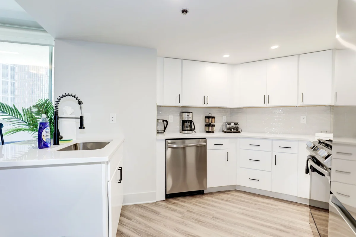 Apartment in Arlington property photo 3