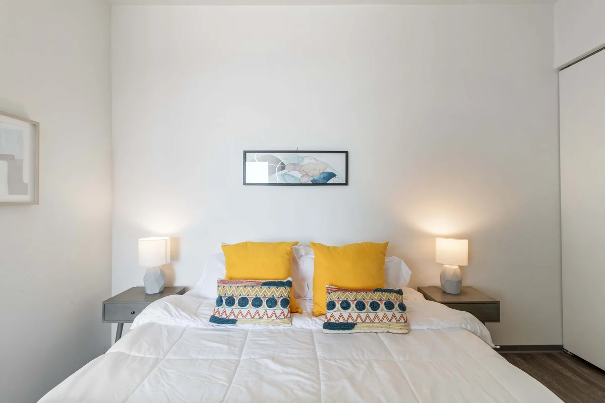 Bedroom image 1