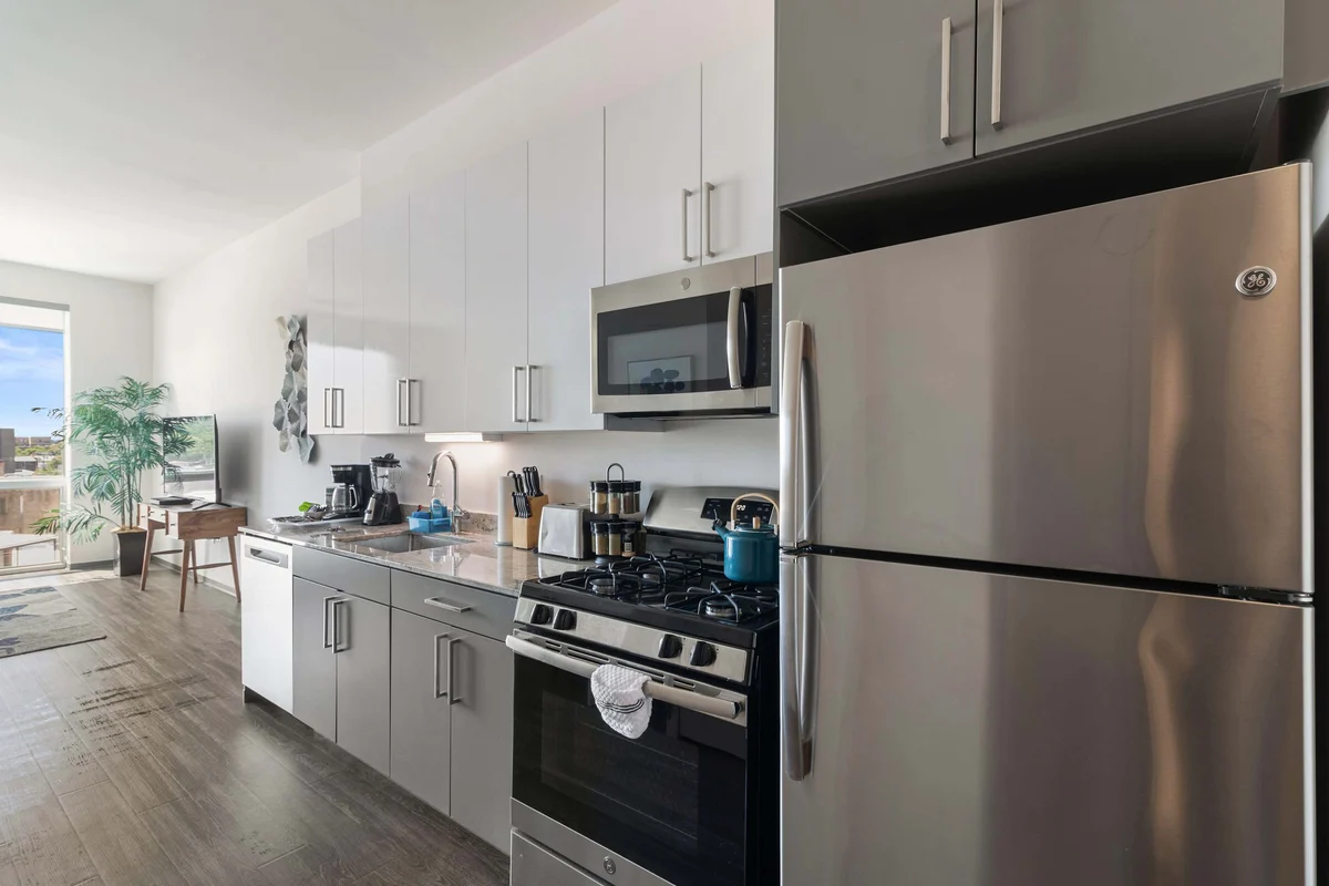 Apartment in Chicago property photo 2