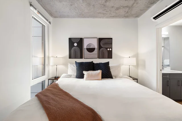 Bedroom image 1