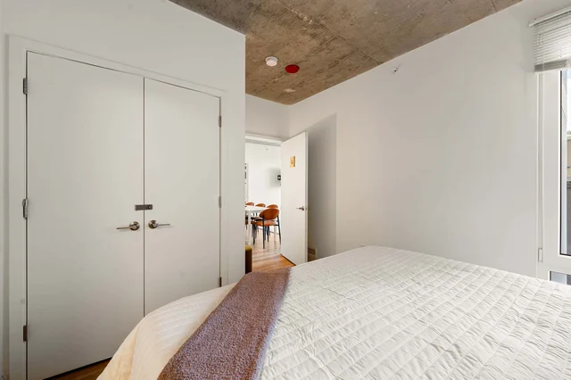 Bedroom image 1