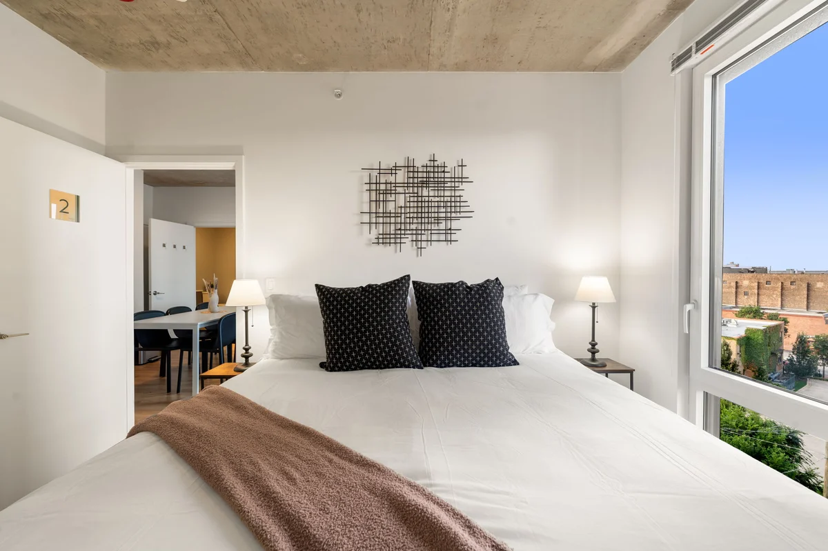 Bedroom image 1