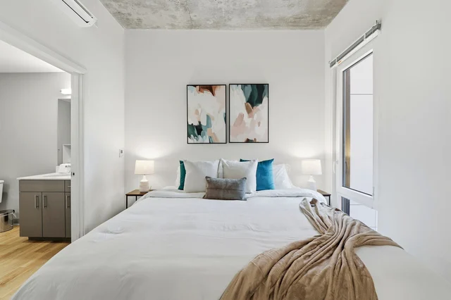 Bedroom image 1