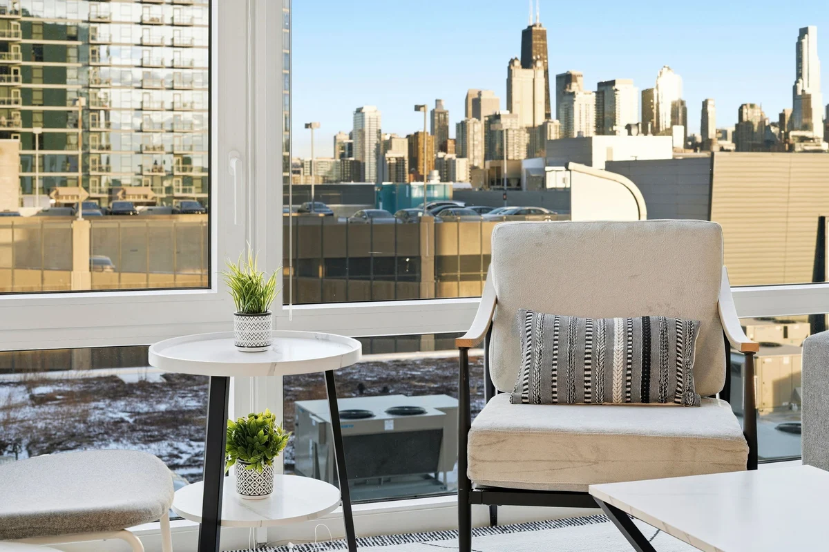 Apartment in Chicago property photo 2