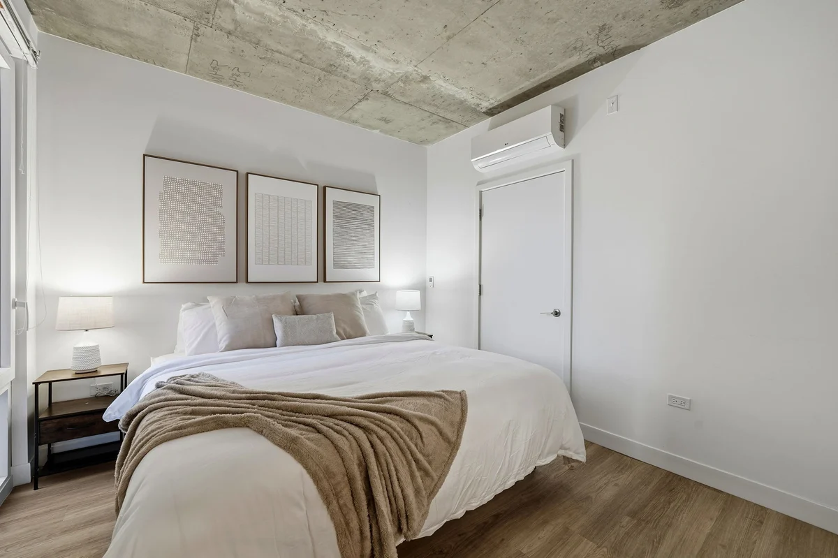 Apartment in Chicago property photo 3