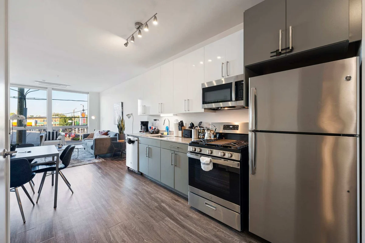 Apartment in Chicago property photo 2