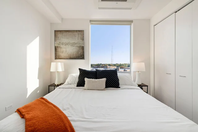 Bedroom image 1