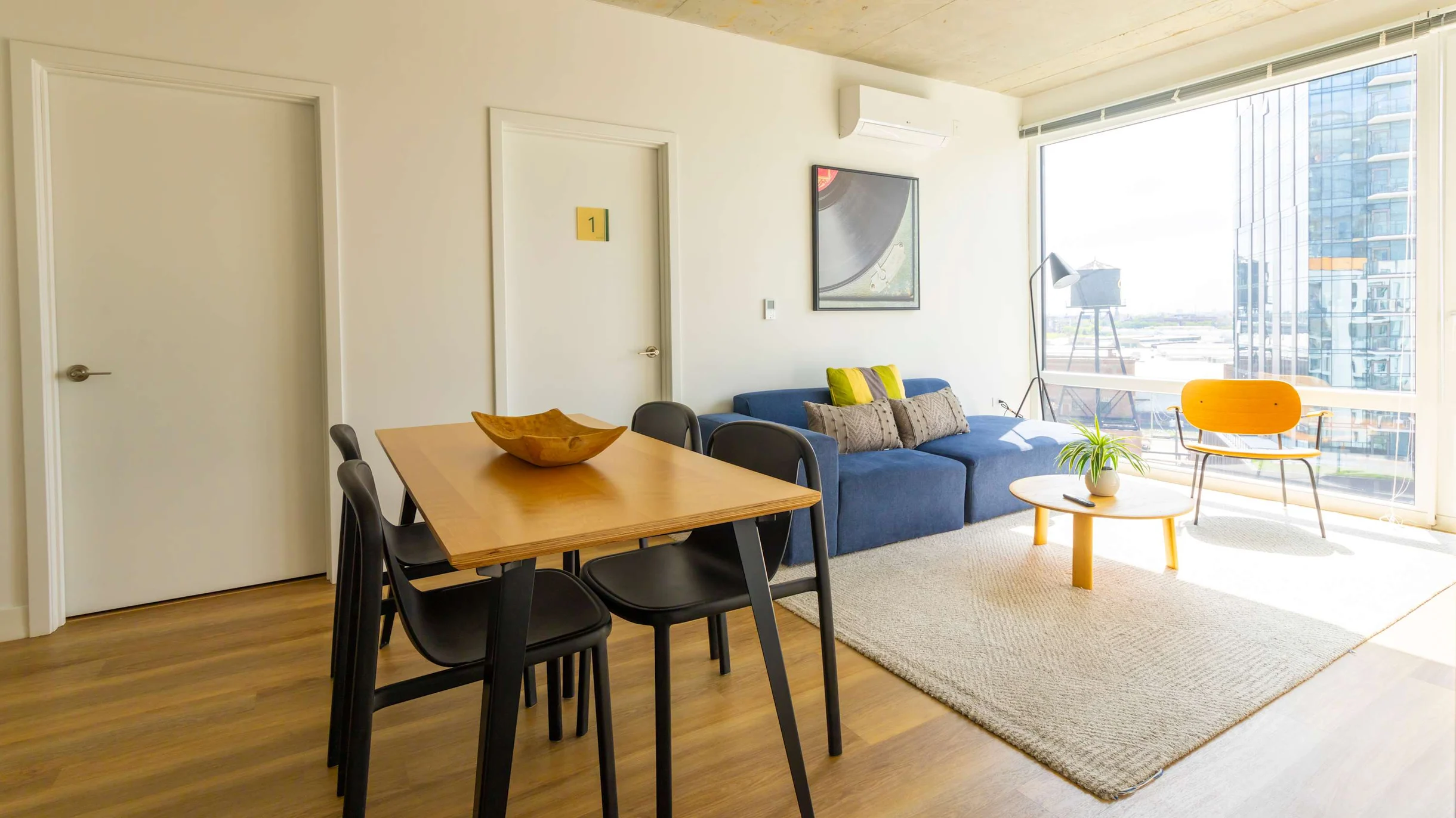 Apartment in Chicago property photo 12