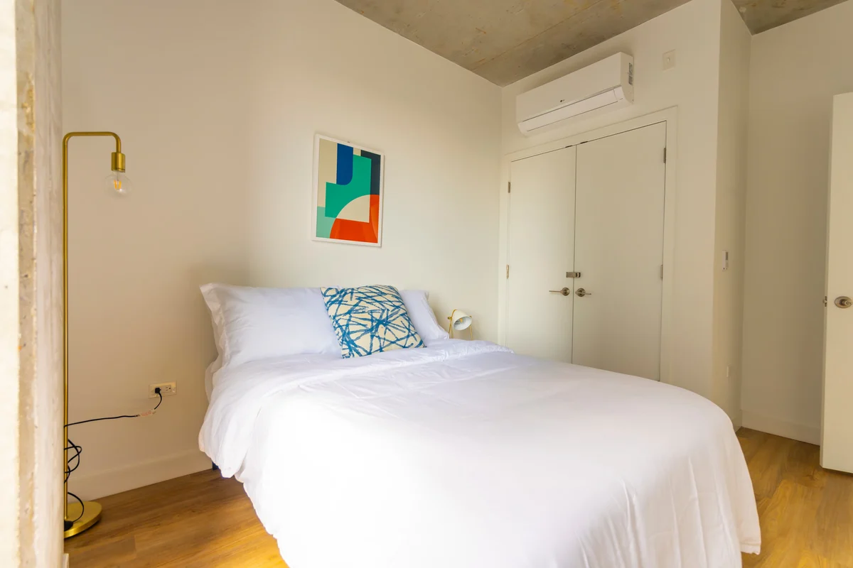 Bedroom image 1