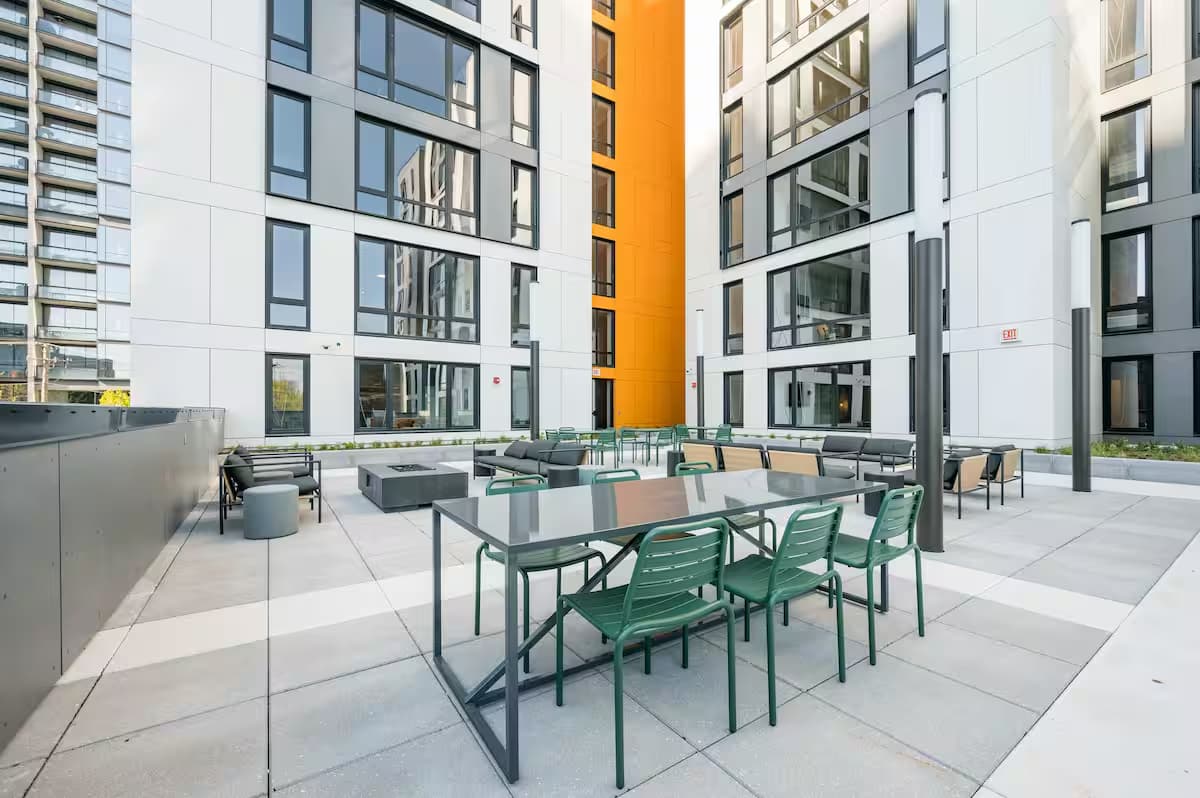 Apartment in Chicago property photo 38