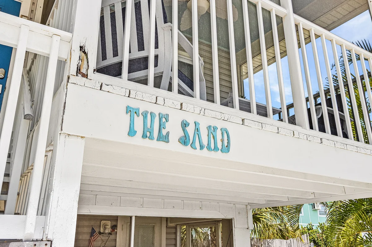 Home in Fort Myers Beach property photo 2